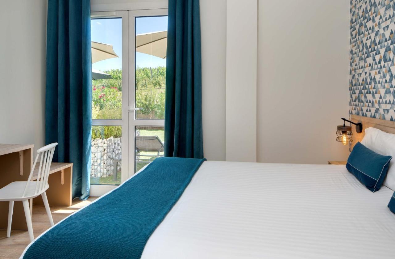 Pey La Tour - Logis Hotels & Restaurant Salleboeuf ภายนอก รูปภาพ