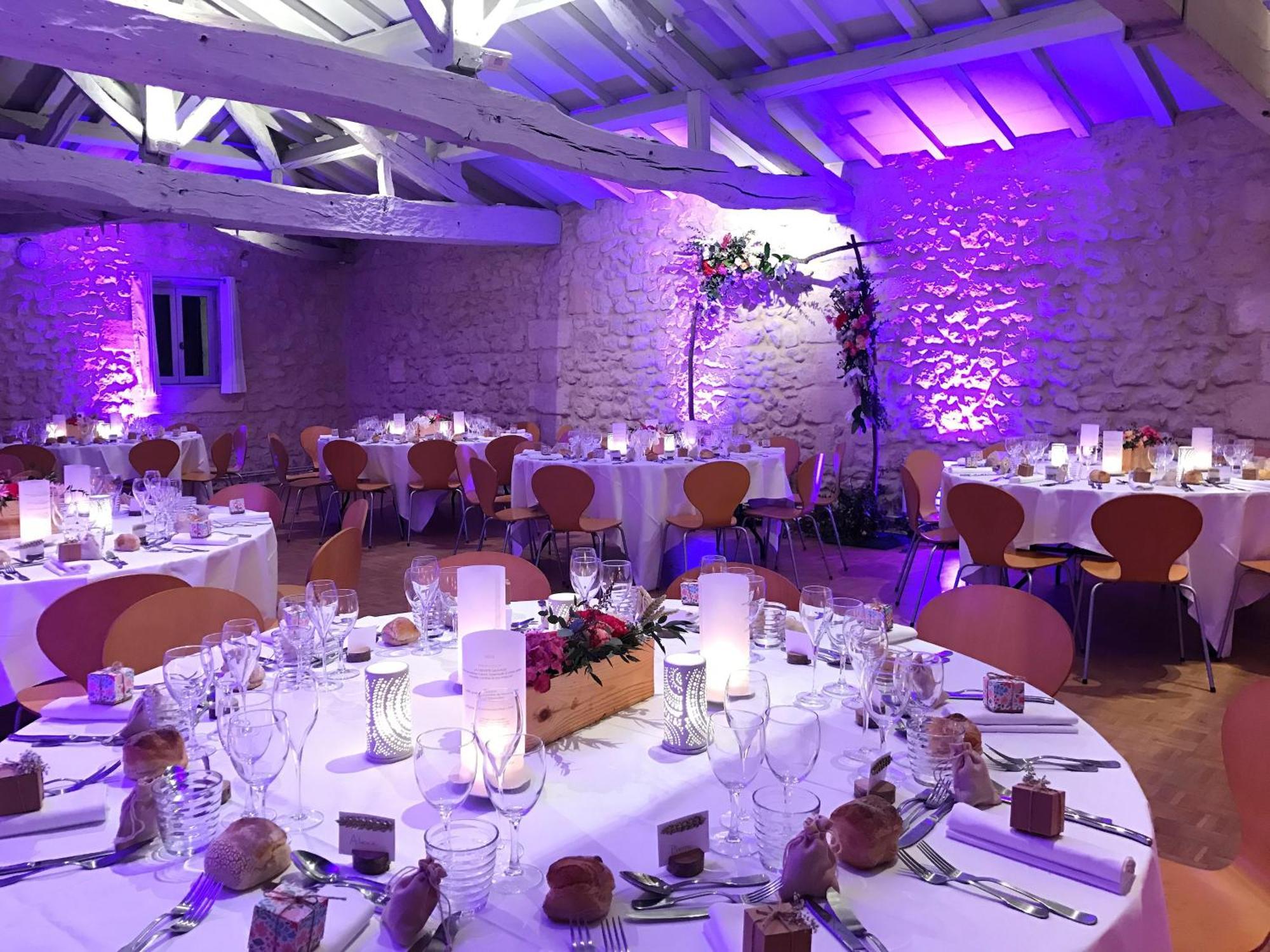 Pey La Tour - Logis Hotels & Restaurant Salleboeuf ภายนอก รูปภาพ