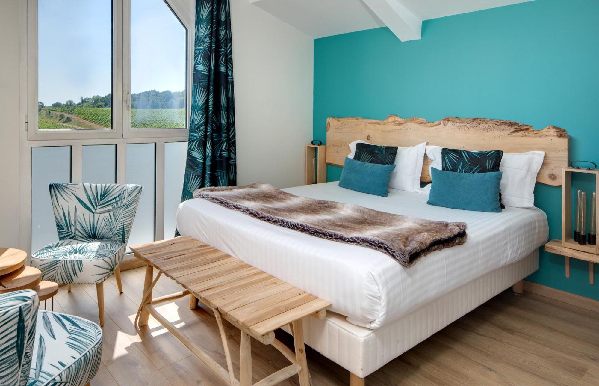 Pey La Tour - Logis Hotels & Restaurant Salleboeuf ภายนอก รูปภาพ