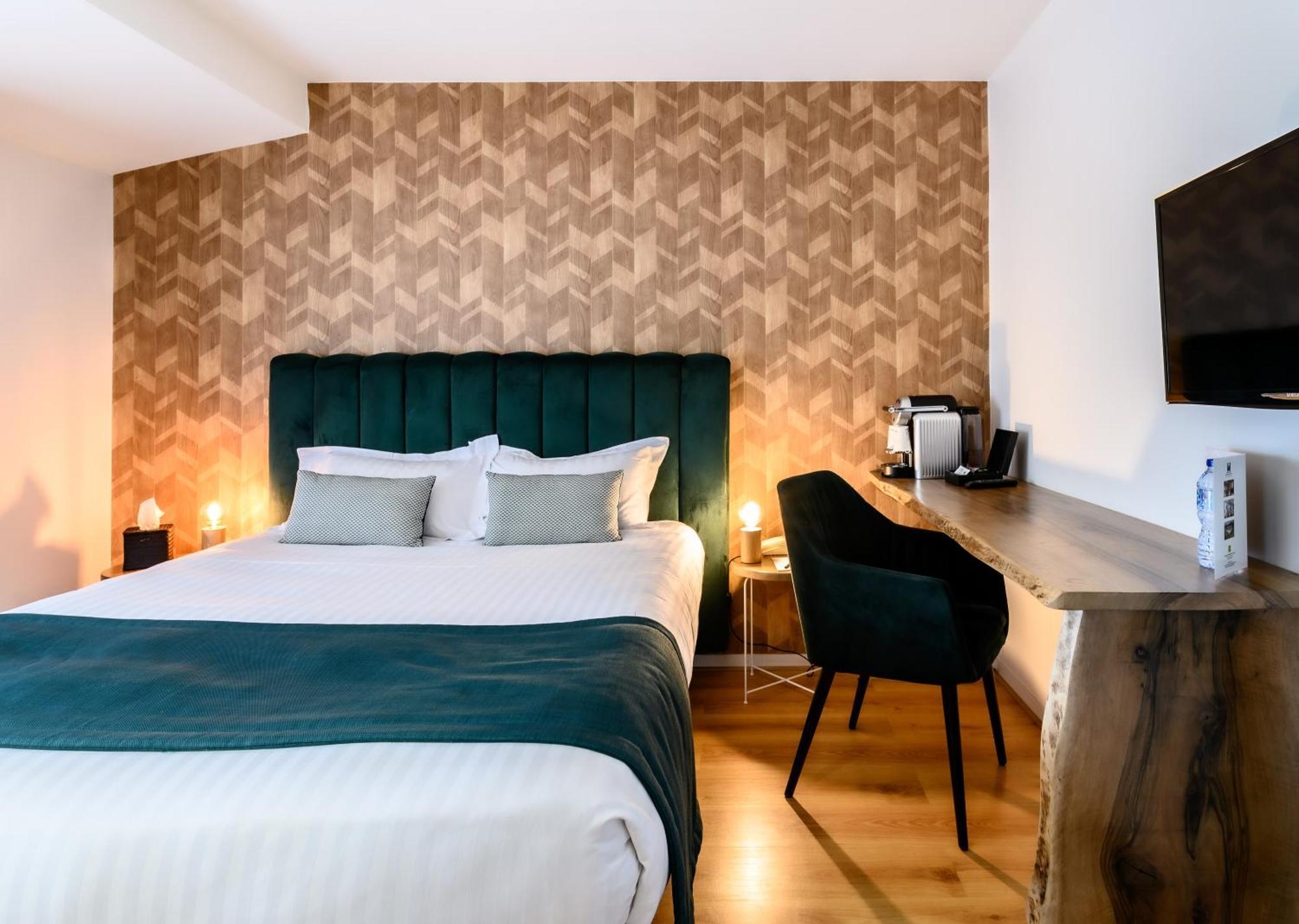 Pey La Tour - Logis Hotels & Restaurant Salleboeuf ห้อง รูปภาพ